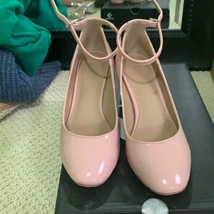 pink round toed heels